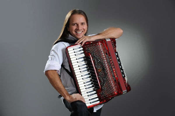 Dorgival Dantas e Donna Fulô  fazem show nos festejos de Amarante - Imagem 2