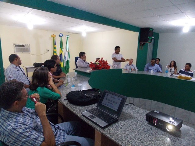  Aula inaugural do Pronatec reúne autoridades e alunos em São Francisco do Piauí - Imagem 13