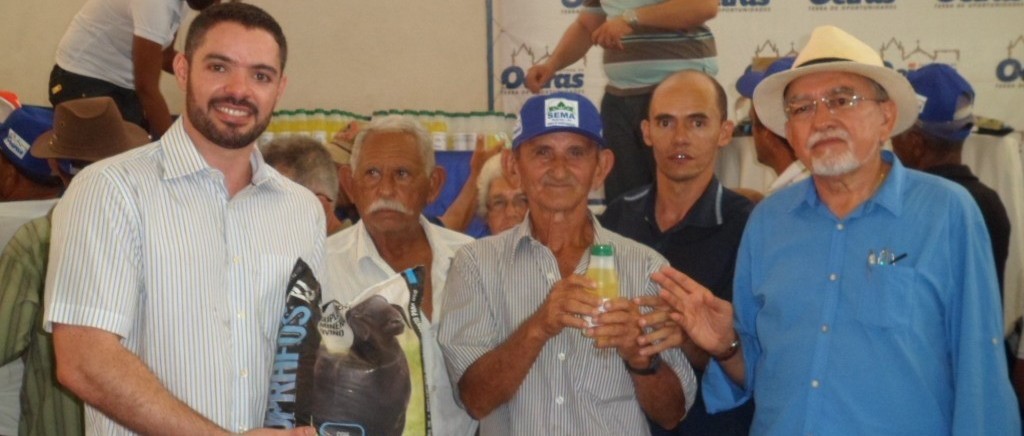 Prefeitura de Oeiras realiza dia “D” da Campanha de Vermifugação e Mineralização