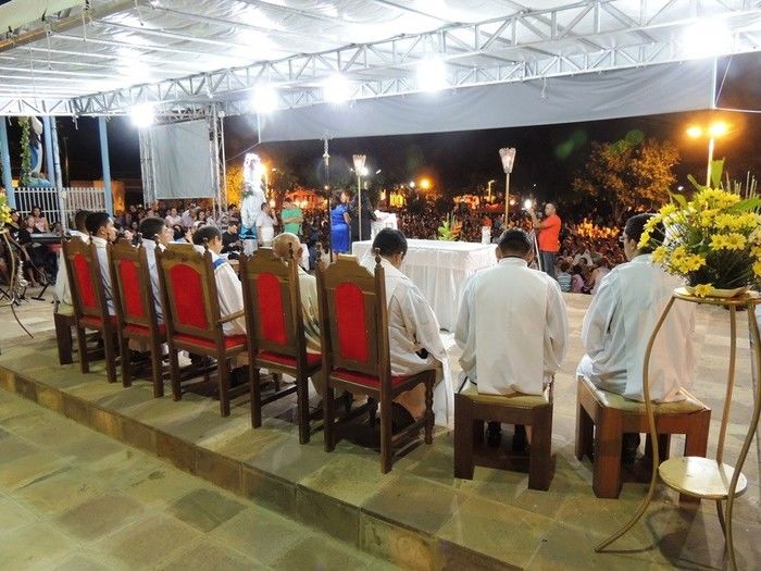 Penúltima noite do festejo de N. S. da Conceição com praça lotada de fieis - Imagem 21