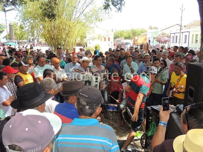 Vaqueiros invadem ruas e avenidas de Pedro II  - Imagem 50