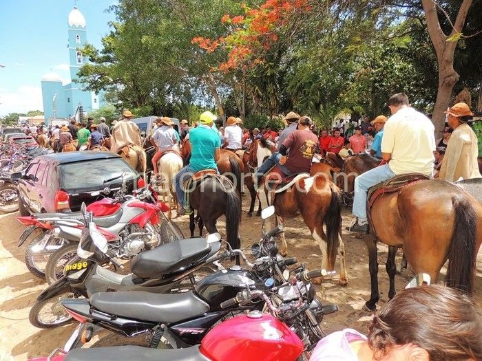 Vaqueiros invadem ruas e avenidas de Pedro II  - Imagem 56