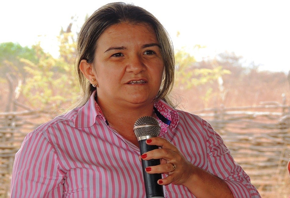 Prefeita reuniu-se com assentados da região do sertão