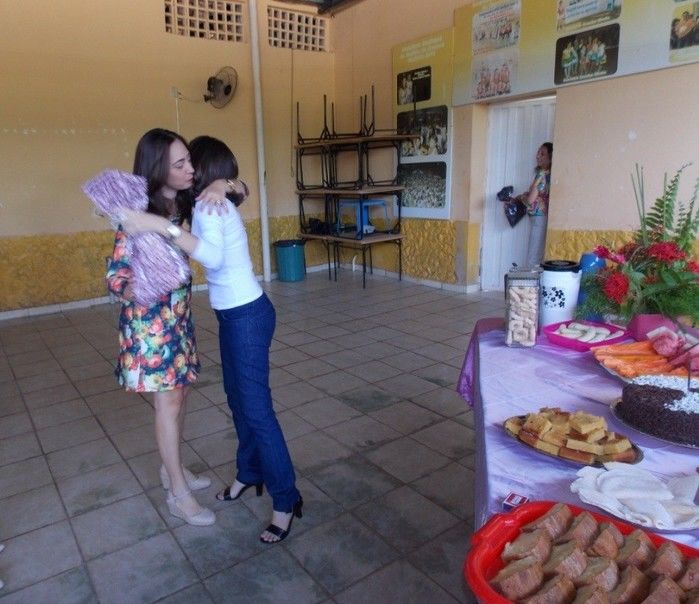 Equipe surpreende amigas de trabalho do CRAS e do CAPS - Imagem 5