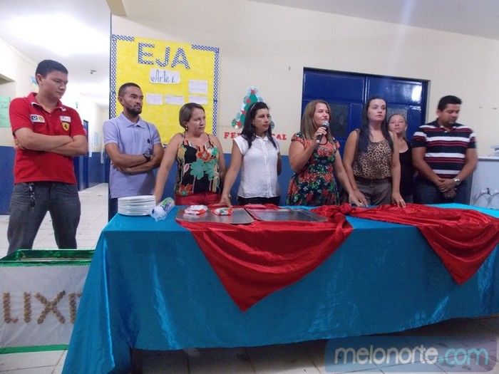 Jantar de Confraternização com os alunos da EJA 2014 - Imagem 5