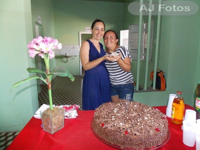 Equipe surpreende amigas de trabalho do CRAS e do CAPS - Imagem 19