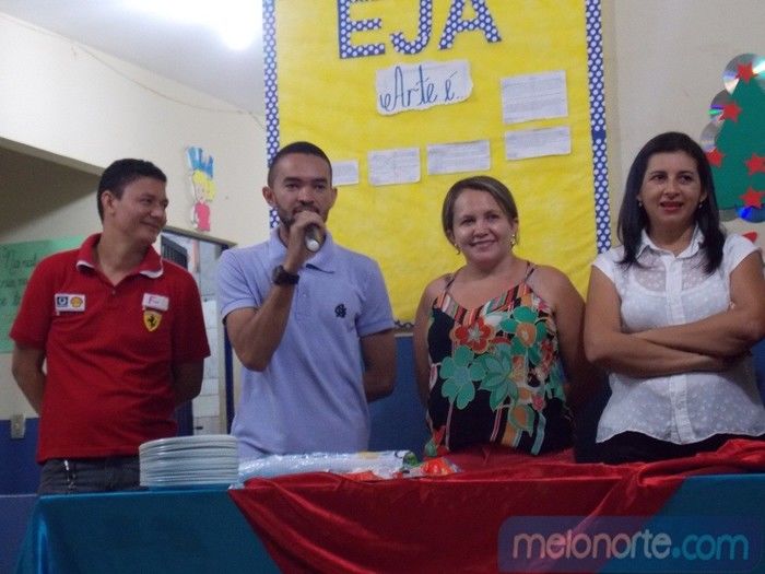 Jantar de Confraternização com os alunos da EJA 2014 - Imagem 12