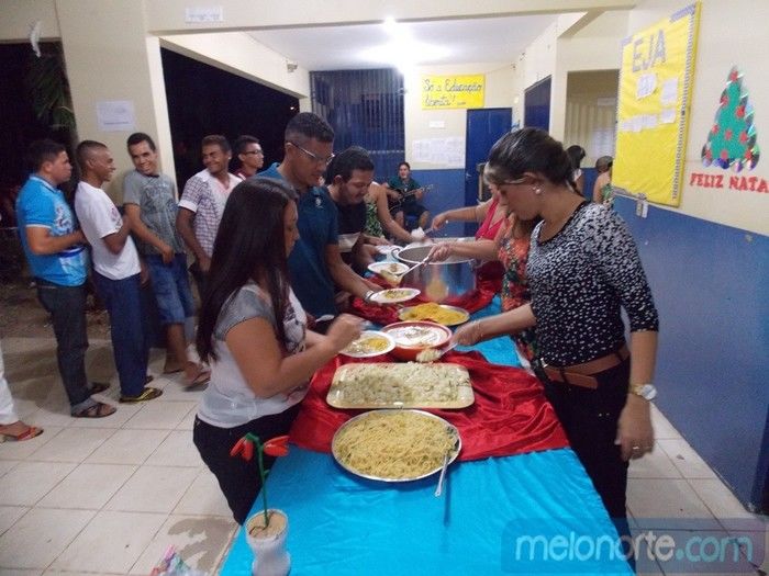 Jantar de Confraternização com os alunos da EJA 2014 - Imagem 26
