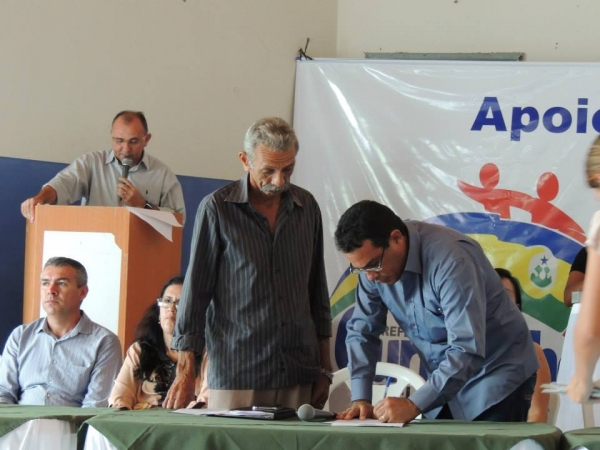 Posse dos novos secretario municipais de Curralinhos. - Imagem 4