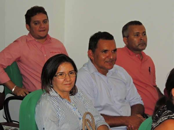 Pedro II recebe pá-carregadeira do MDA - Imagem 3