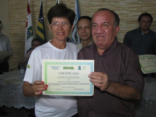 Jovens recebem certificados do PRONATEC em Miguel Alves - Imagem 6
