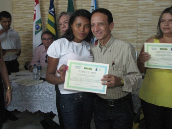 Jovens recebem certificados do PRONATEC em Miguel Alves - Imagem 23