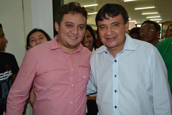 Pimenteiras recebe pá carregadeira do governo federal - Imagem 5