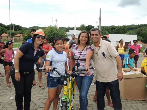 Entrega das bicicletas do programa pedala Piauí aos alunos da rede municipal de Curralinhos -PI - Imagem 17