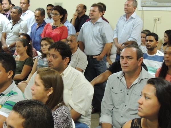 Monsenhor Gil concede titulo de cidadania a senador da república - Imagem 10