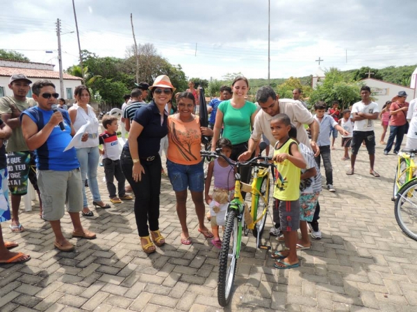 Entrega das bicicletas do programa pedala Piauí aos alunos da rede municipal de Curralinhos -PI - Imagem 52