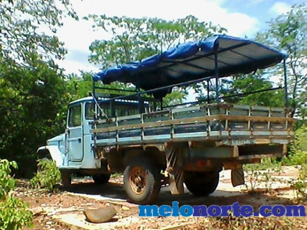 Carro da Secretaria de Educação de Domingos Mourão é usado para evento particular. - Imagem 4