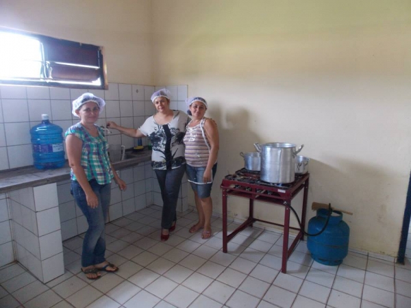 Merendeiras participam de curso de formação e treinamento.  - Imagem 19