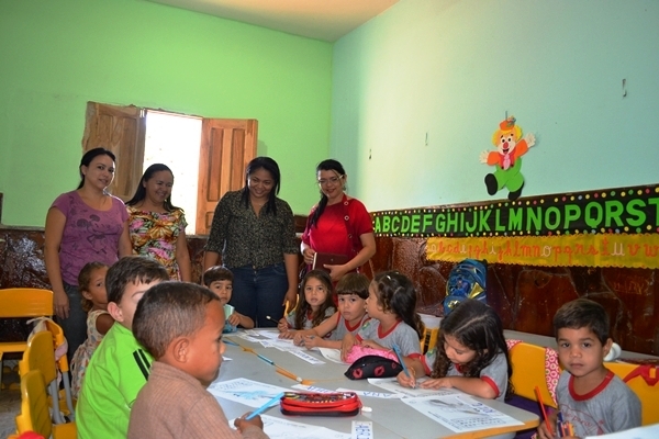 Secretária de Educação vistoria obras de reforma de creches - Imagem 2
