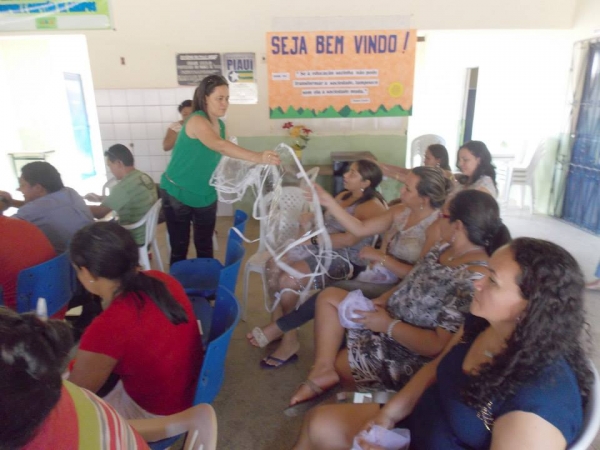 Merendeiras participam de curso de formação e treinamento.  - Imagem 9
