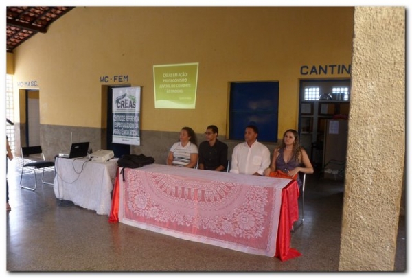 CREAS desenvolve Projeto CREAS : Protagonismo Juvenil  Combate as Drogas na  Unidade Escolar Manoel F. B. de Macedo - Imagem 1