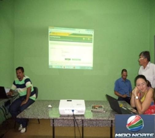 Enfermeiros e técnico de informática do Vale do Sambito receberam capacitação sobre  - Imagem 1