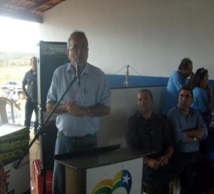 Secretários Átila Lira e Rubem Martins participam da comitiva de Wilson em visita a Elesbão Veloso - Imagem 2