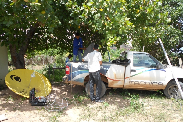Prefeita de Currais  Claudia lobo colocou sinal da TV Meio Norte em Para Batins - Imagem 1