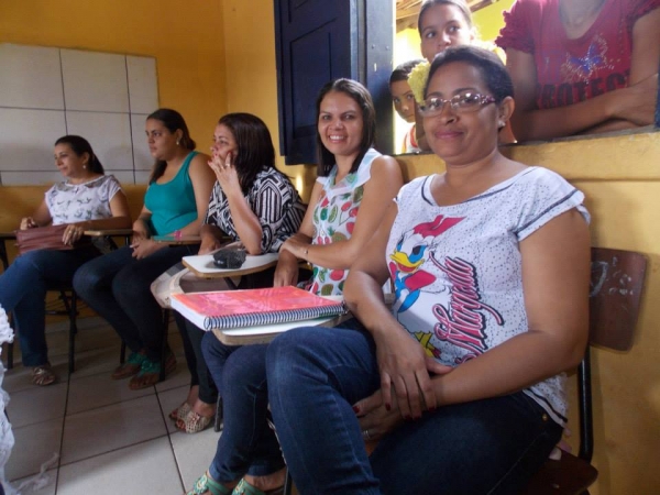 Reunião com pais da U.E. Adelaide Magalhães. - Imagem 8