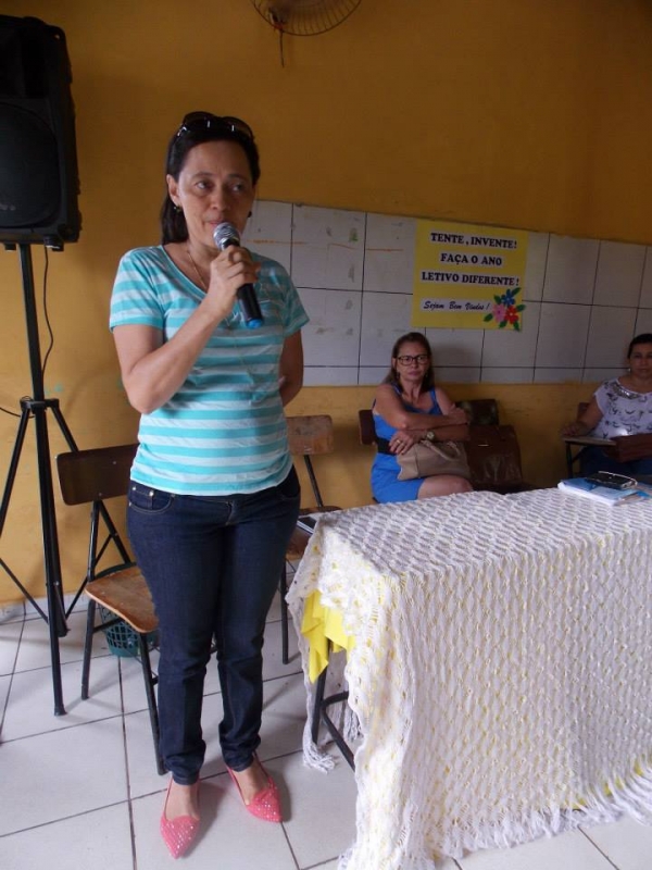 Reunião com pais da U.E. Adelaide Magalhães. - Imagem 3