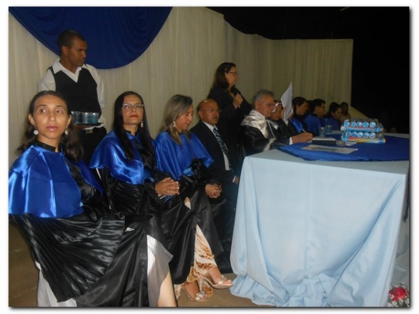 UAPI- UFPI CEAD do Polo de Inhuma realiza Solenidade Formatura de 41 Alunos do Curso de Pedagogia - Imagem 25