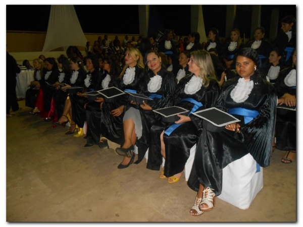 UAPI- UFPI CEAD do Polo de Inhuma realiza Solenidade Formatura de 41 Alunos do Curso de Pedagogia - Imagem 15