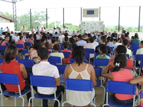 Governador Wilson Martins Inaugura obras de seu governo em Barra D“Alcântara - Imagem 17