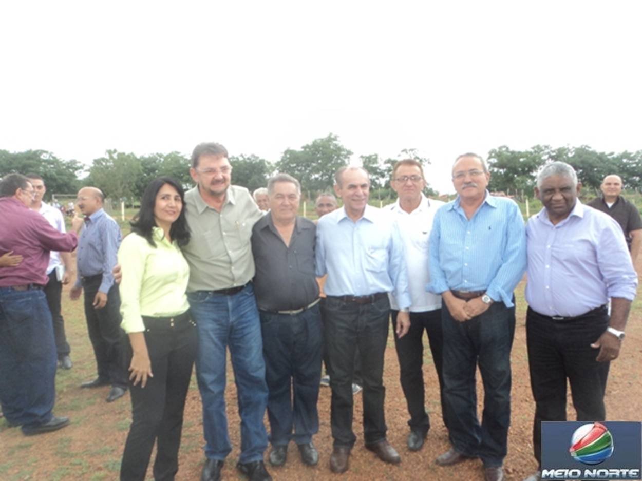 Governador Wilson Martins e sua comitiva desembarcaram em Valença na manhã desta sexta-feira