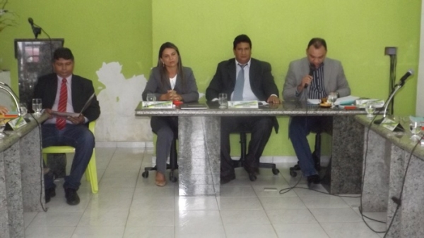 Prefeito Zé Henrique fala sobre  ações de 2013 e anuncia ações para 2014  - Imagem 14