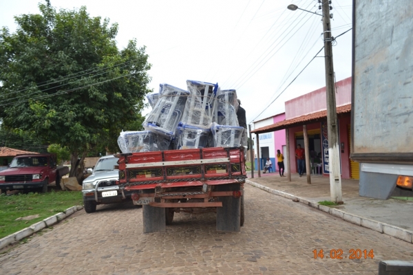 Prefeitura de Boa Hora prepara escolas para o início do ano letivo 2014 - Imagem 7