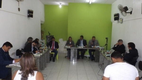 Prefeito Zé Henrique fala sobre  ações de 2013 e anuncia ações para 2014  - Imagem 15