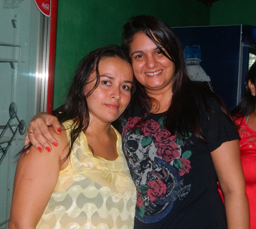 Empresário Paulo Gomes promoveu festa para autoridades políticas e populares em Mocambinho - Imagem 19