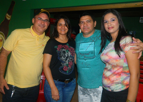 Empresário Paulo Gomes promoveu festa para autoridades políticas e populares em Mocambinho