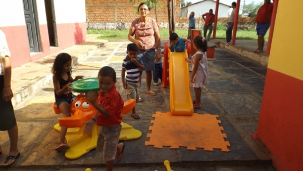 Entrega de mais uma reforma escolar dessa vez na Creche Tia Eulina - Imagem 7