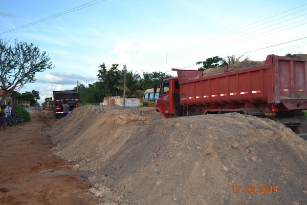 A obra de asfaltamento da PI 331 começa a receber aterro. - Imagem 57