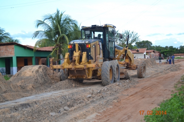 A obra de asfaltamento da PI 331 começa a receber aterro. - Imagem 45
