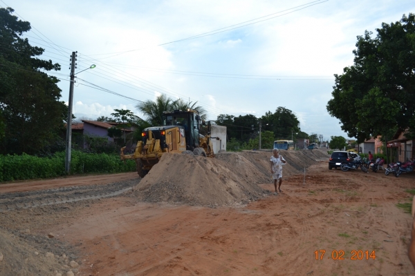 A obra de asfaltamento da PI 331 começa a receber aterro. - Imagem 48
