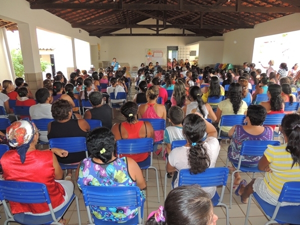 Neuma Café visita escolas e conversa com pais e professores - Imagem 1