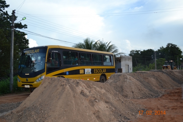 A obra de asfaltamento da PI 331 começa a receber aterro. - Imagem 47
