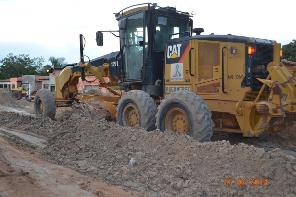 A obra de asfaltamento da PI 331 começa a receber aterro. - Imagem 42