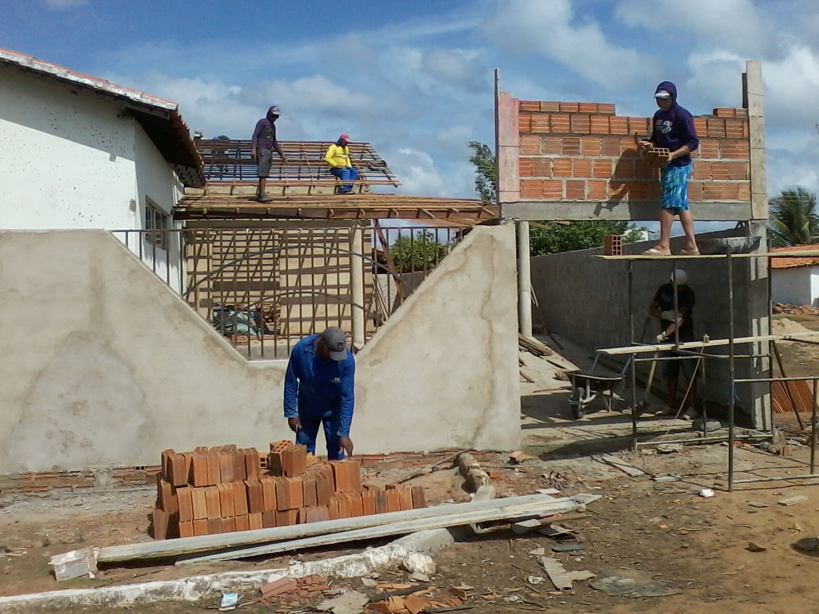Obra da UBS da zona rural de Buriti dos Lopes que vai atender centenas de famílias avança