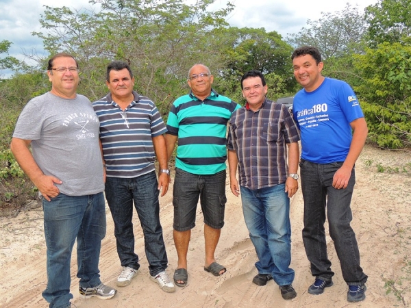 Prefeita Neuma Café, Raimundo Nonato e comitiva prestigiam evento religioso  - Imagem 13