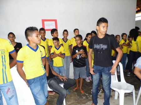 Prefeito Airton Veloso e secretária municipal de Educação, fazem entrega de bicicletas do programa pedala Piauí - Imagem 22