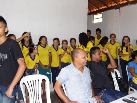 Prefeito Airton Veloso e secretária municipal de Educação, fazem entrega de bicicletas do programa pedala Piauí - Imagem 21